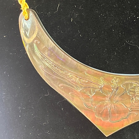 Stunning Hand carved Mother of Pearl on Rope Tiara Collar Necklace Beach Coastal - Picture 3 of 6